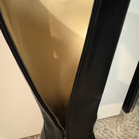 Burberry Coal Blue Trench Coat - Picture 8 of 8